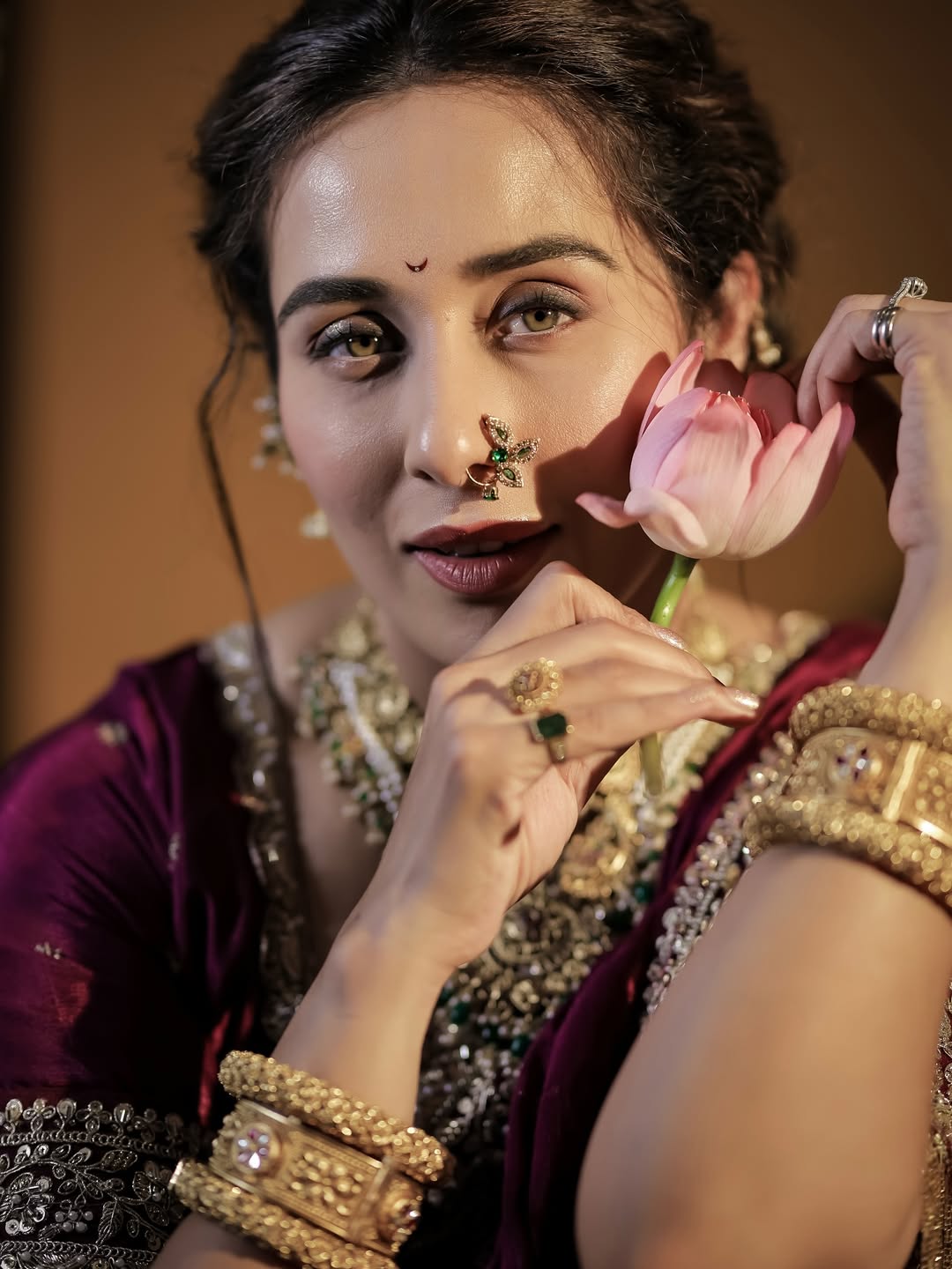 Tejaswini Lonari engagement age