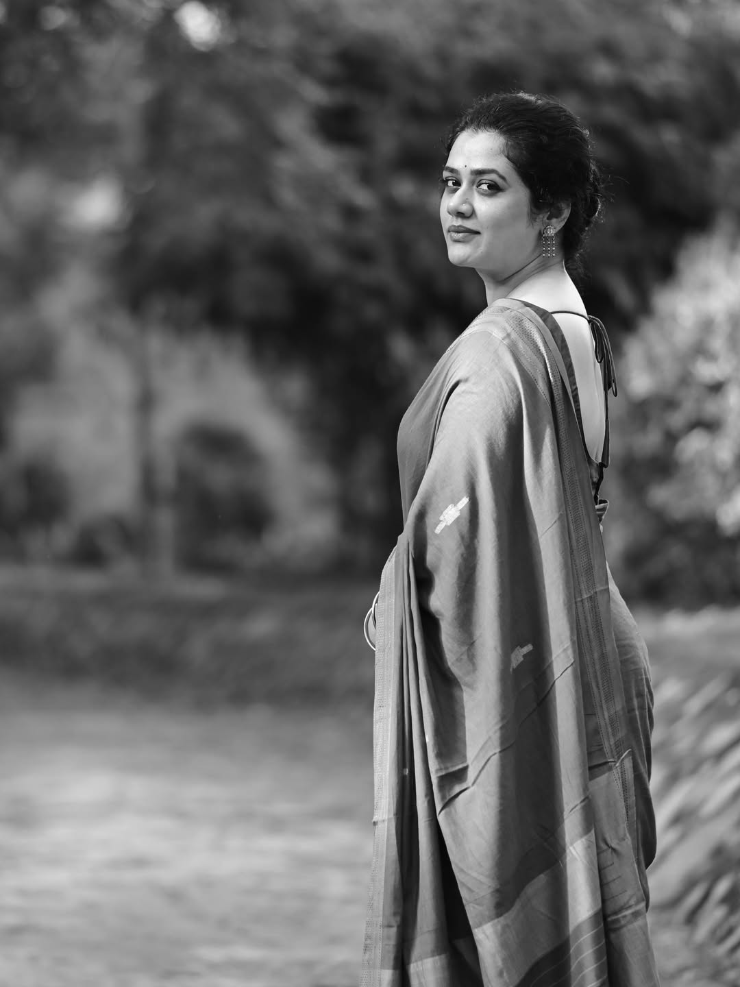 Girija Oak Godbole photoshoot at historical place