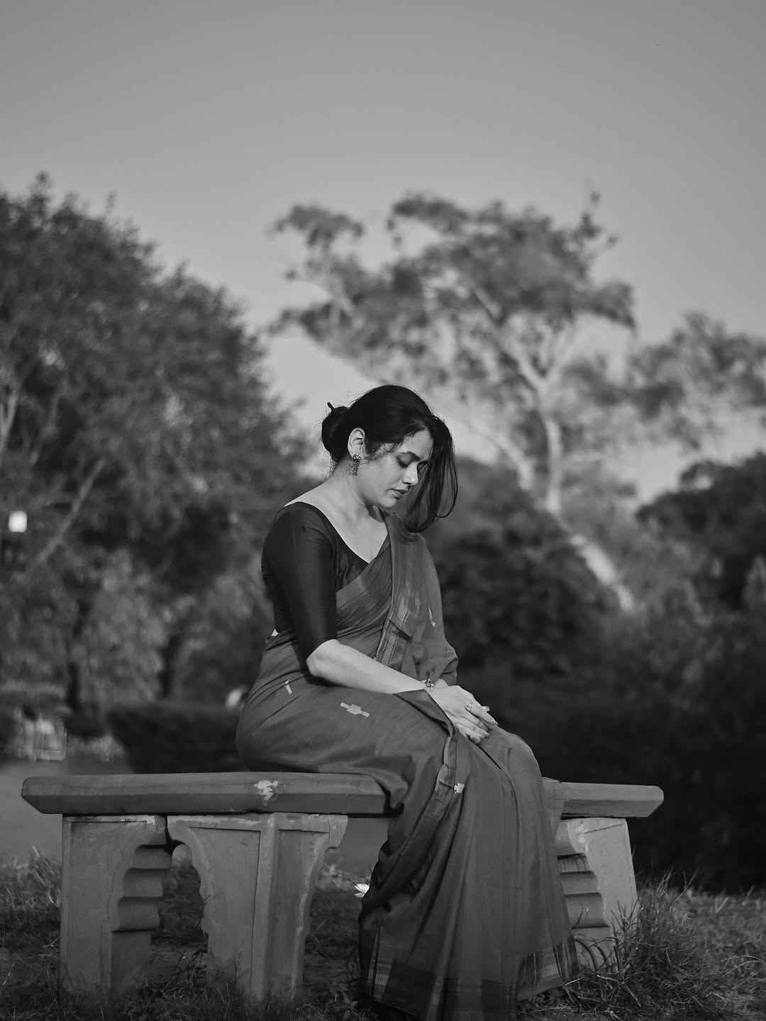 Girija Oak Godbole photoshoot at historical place