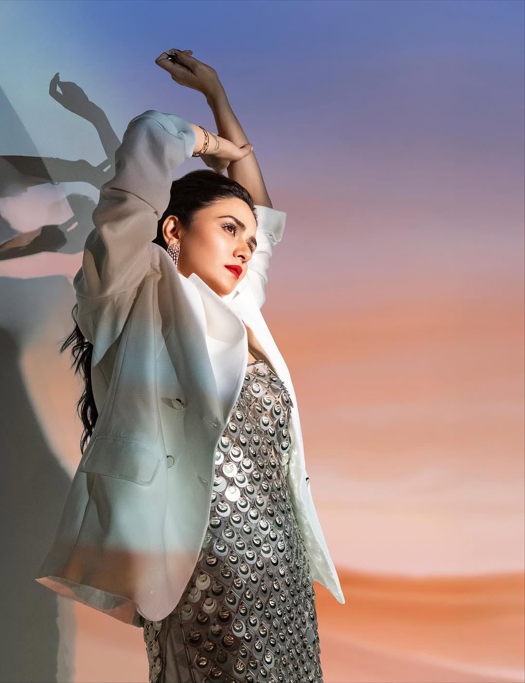 Amruta Khanvilkar stylish photoshoot