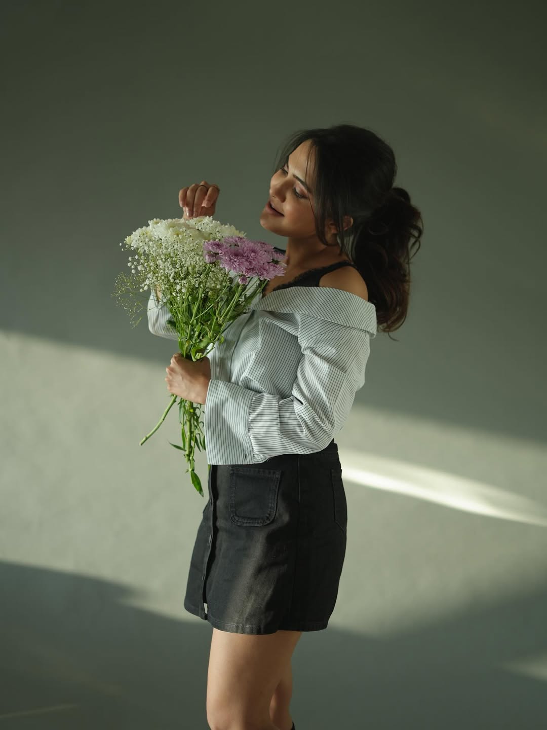 anushka sarkate bold photoshoot