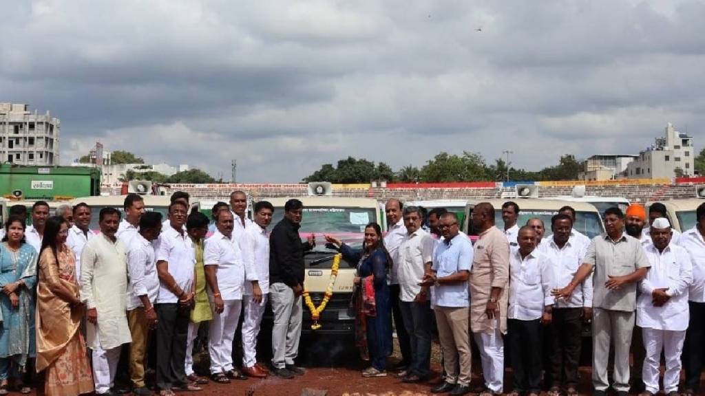 80 bell trucks deployed for garbage collection in Ahilyanagar city 80 bell trucks deployed for garbage collection in Ahilyanagar city