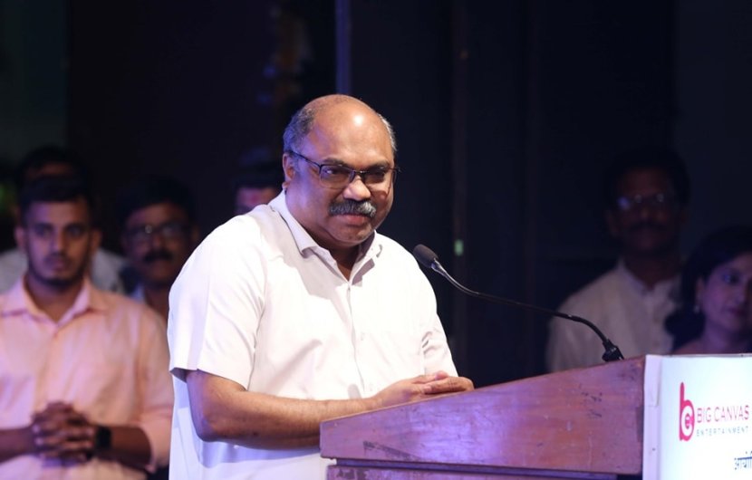 कदम यांच्या पत्नीने जाळून घेतले होते की, त्यांना जाळण्यात आले होते? यासाठी नार्को टेस्ट होणे गरजेचे आहे. तसेच बाळासाहेब ठाकरे यांच्या मृतदेहाबाबत कदम यांनी केलेला दावा धादांत खोटा ,असेही अनिल परब म्हणाले.