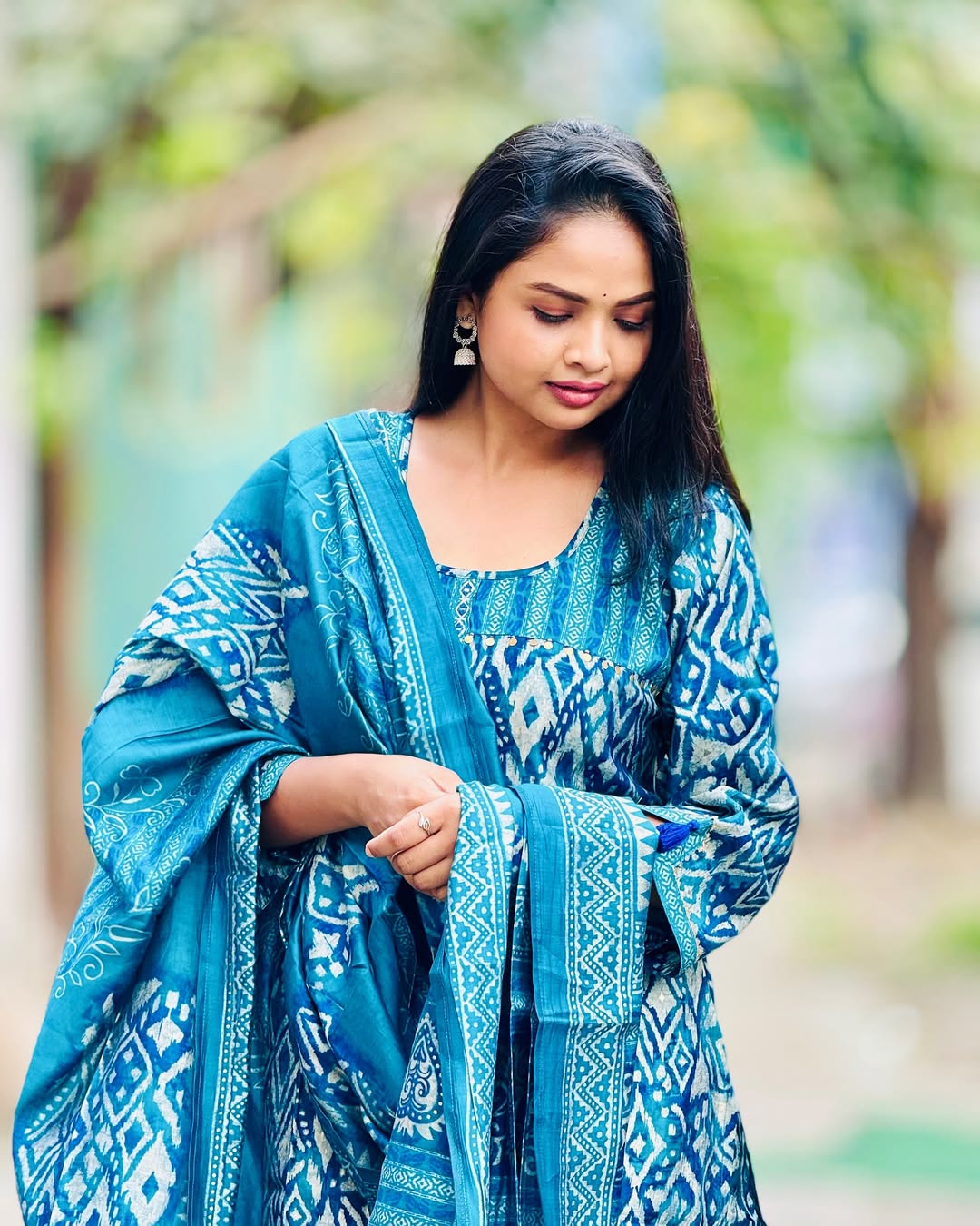 Apurva Gore Yellow Saree Look