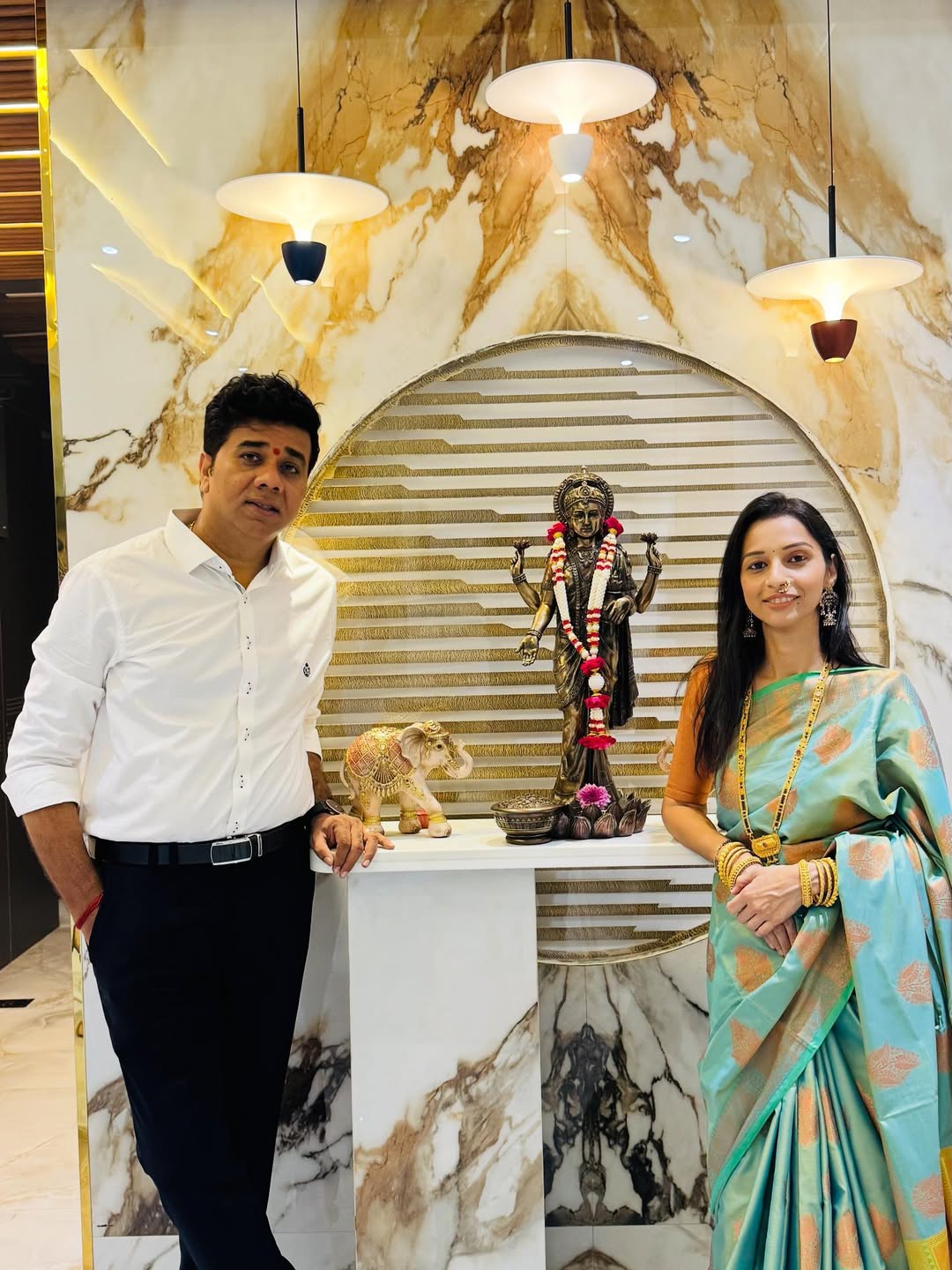 Avinash Jadhav Sonali Jadhav Diwali Padwa Home Tour