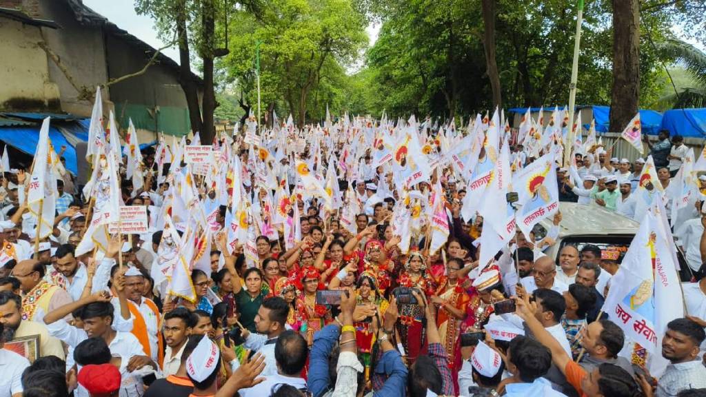 Banjara communitys intense agitation warning from former MP Haribhau Rathod