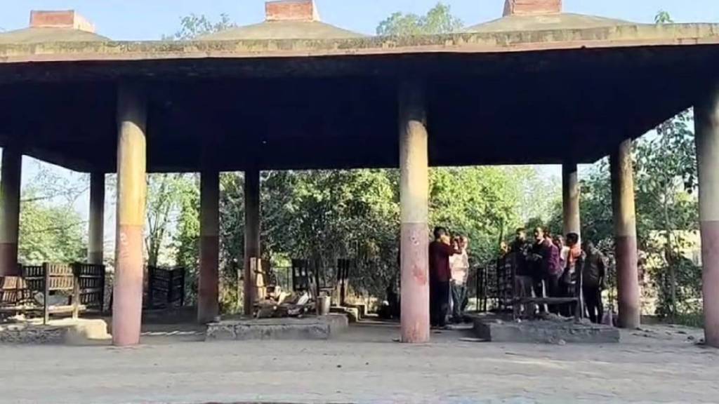 Bones stolen again from a cemetery in Mehrun area of ​​Jalgaon