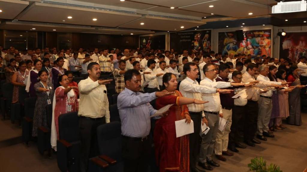 Vijay Singhal guidance on work at CIDCO Bhavan Belapur Vijay Singhal guidance on work at CIDCO Bhavan Belapur