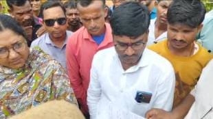 Forest Department officials at the scene in chandrapur