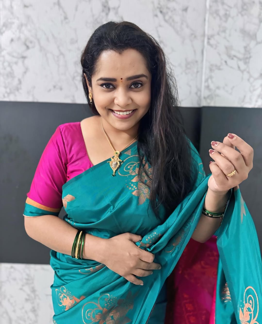 Chetana Bhat Saree Look