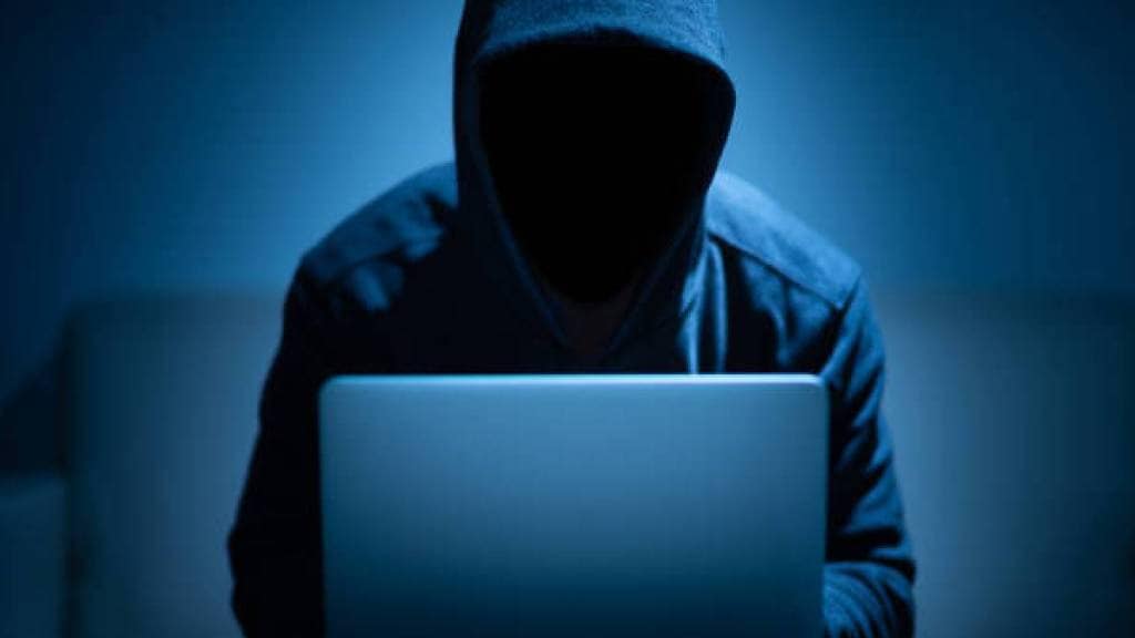 Cyber ​​thieves cheated a computer engineer in Karvenagar