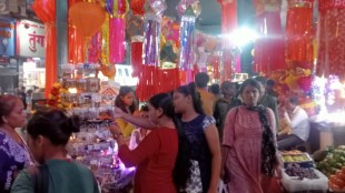 Crowd in Vasai Virar for Diwali shopping vasai news