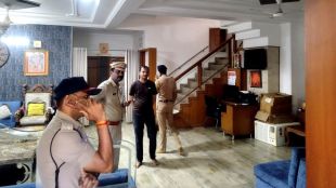 Eknath Khadse Jalgaon Bungalow Robbed 90 Lakh Loot Reported