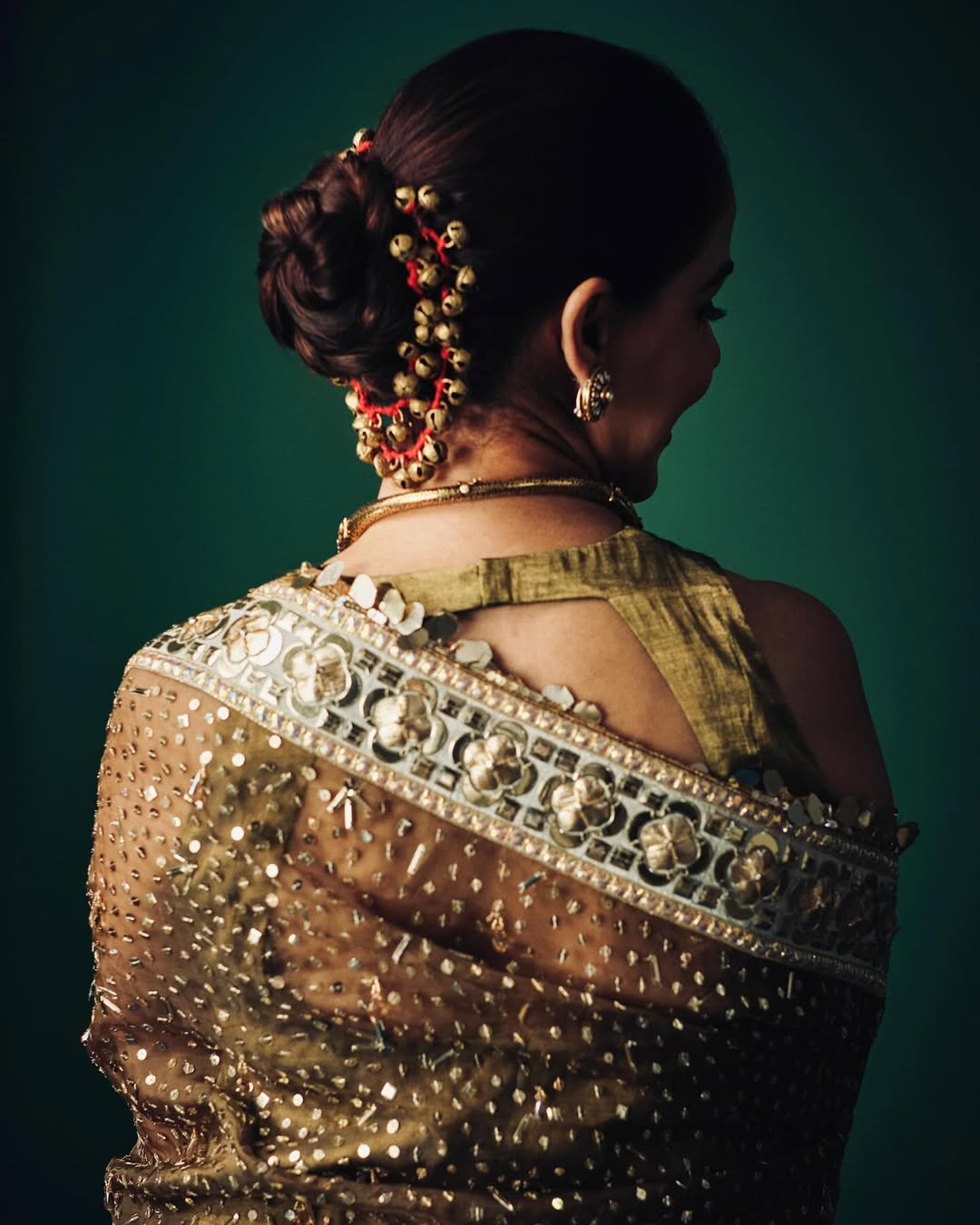 Genelia Deshmukh Diwali 2025 Look