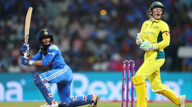 India-defeated-Australia-to-enter-women-cricket-world-cup-final (7)