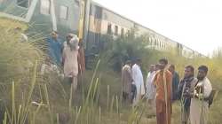 पाकिस्तानमध्ये पुन्हा एकदा धावत्या एक्सप्रेसमध्ये स्फोट, सहा डबे रुळावरुन घसरले; अनेक प्रवासी जखमी