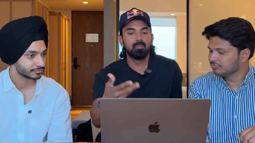 KL Rahul Complained About Kevin Pietersen to His Wife Said Tell him to go easy on him KL Rahul Complained About Kevin Pietersen to His Wife Said Tell him to go easy on him