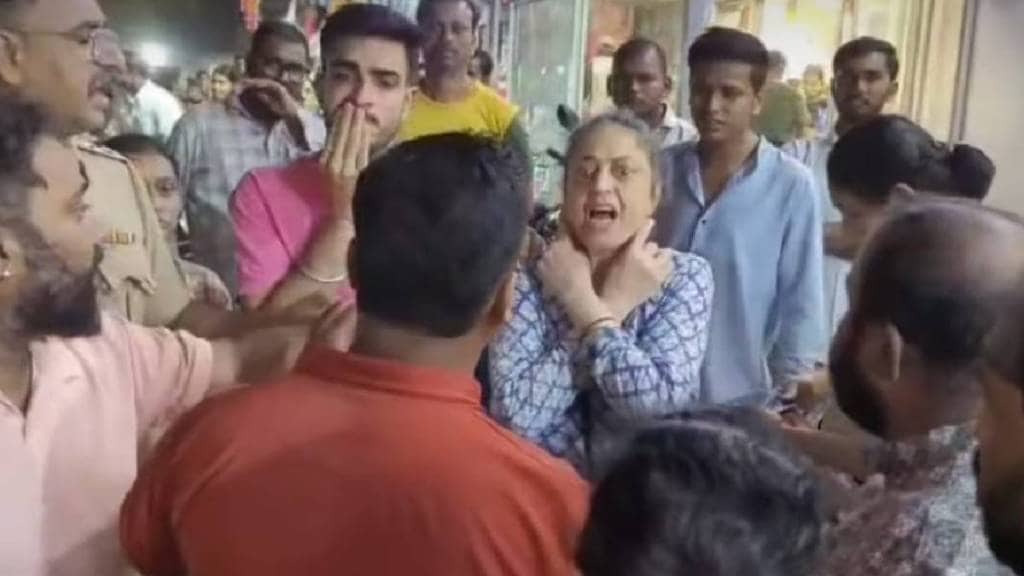 कल्याणमध्ये परप्रांतीय महिलेची मराठी मुलाबरोबर हिंदी बोलण्यासाठी हुज्जत (छायाचित्र - लोकसत्ता टीम) 