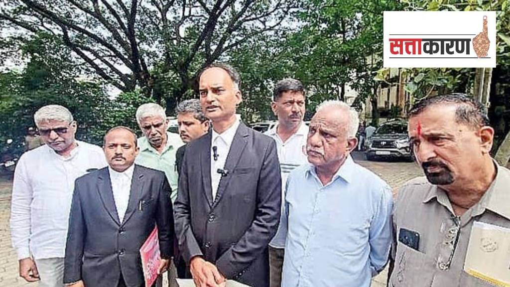 Karnataka government repression of Marathi speakers in border areas including Belgaum print politics news | सीमा भागात मराठी भाषकांची कर्नाटक सरकारकडून दडपशाही (लोकसत्ता टिम) Karnataka government repression of Marathi speakers in border areas including Belgaum print politics news | सीमा भागात मराठी भाषकांची कर्नाटक सरकारकडून दडपशाही (लोकसत्ता टिम)