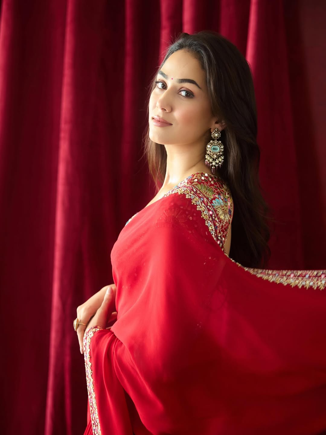 Karwa Chauth Bollywood Actress Celebration 2025