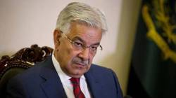 Khawaja Asif : पाकिस्तानच्या संरक्षण मंत्र्यांची भारतासह अफगाणिस्तानला धमकी; म्हणाले, ‘आमचं सैन्य…’