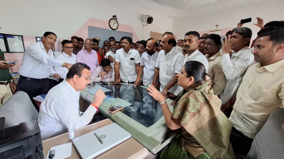 Kolhapur Gokul Milk Debit Deduction Controversy