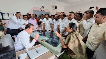 Kolhapur Gokul Milk Debit Deduction Controversy Kolhapur Gokul Milk Debit Deduction Controversy