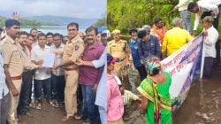 कोयना धरण व अभयारण्यग्रस्तांचा जलसमाधीचा प्रयत्न; सातारा जिल्हा पुनर्वसन अधिकाऱ्यांच्या लेखी पत्रानंतर आंदोलन स्थगित