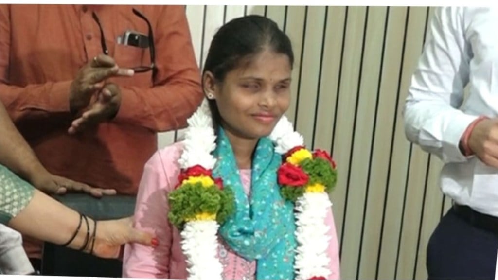Achalpur blind orphan girl cracks mpsc becomes government officer Mala Papalkar Inspiring Success Story