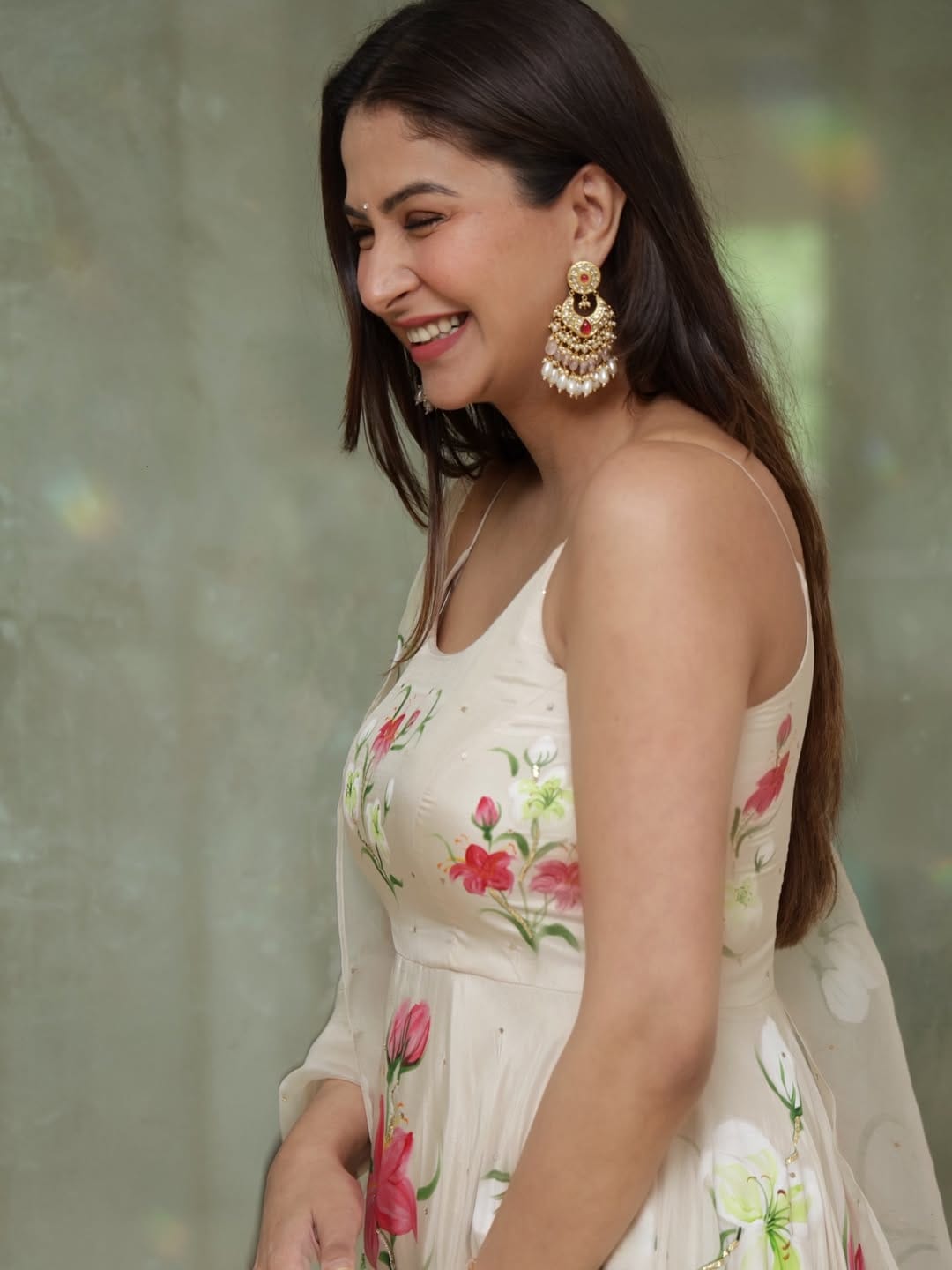 Malvika Raaj daughter name mahara