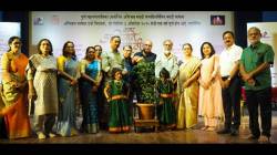 महापालिकेच्या शाळा बंद का पडत आहेत ? साहित्य संमेलनाच्या माजी अध्यक्षांनी महापालिकेच्या अधिकाऱ्यांना सुनावले…