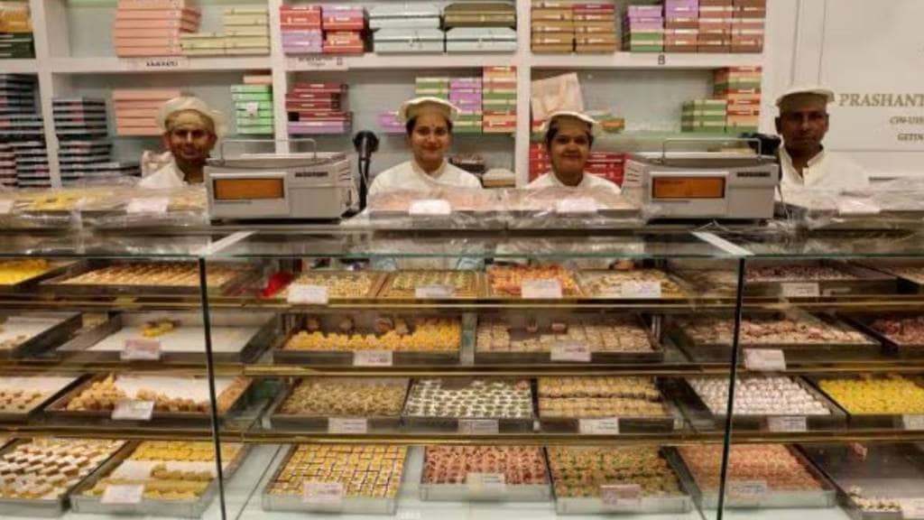 Thane’s popular sweet shop, Prashant Corner, has now expanded its footprint to Panvel, Khargar, Navi Mumbai, Bhiwandi, Kalyan and Dombivali. (Express Photo by Deepak Joshi)
