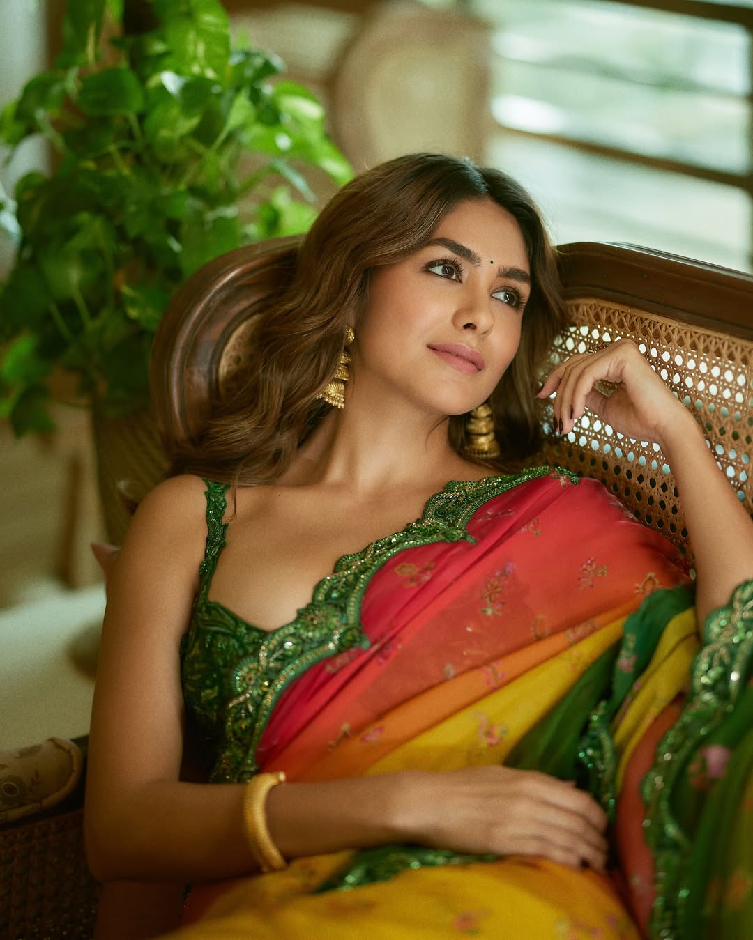 Mrunal Thakur Golden Saree Look