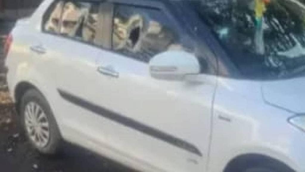 Nashik Road area Dhongdenagar, Davkharwadi Three people two-wheeler vandalized five to six vehicles