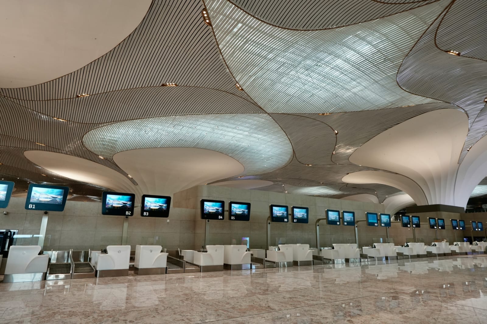 Navi Mumbai International Airport These Airlines Services Available