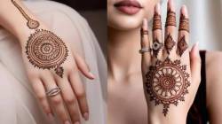 Diwali 2025 Mehndi Designs : दिवाळीच्या निमित्ताने ट्रेंडमधील खास मेंदी डिझाइन्स