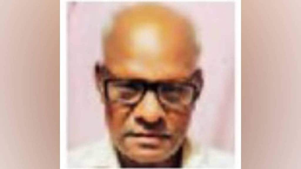 Chandrapur farmer suicide, land record dispute Maharashtra, Parameshwar Meshram death, Tehsil office land issues, farmer suicide news, Maharashtra land ownership,