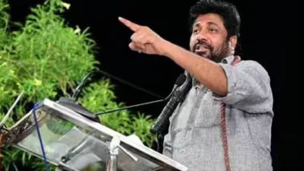 Bachchu kadu talk on Uddhav Thackeray, Bachchu kadu criticizes Mahayuti government , Maharashtra farmer loan waiver, Bachchu Kadu farmer protest, Maharashtra government farmer policy, farmer relief Maharashtra,