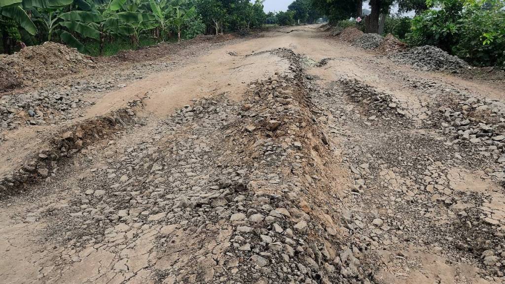 nashik administrative efforts illegal sand mining continues damaging roads