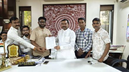 cement work on bhiwandi wada manor highway causes disruption citizens urge officials to ensure completion cement work on bhiwandi wada manor highway causes disruption citizens urge officials to ensure completion