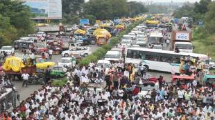 nagpur farmer protest traffic jams all ST services stop