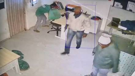 dhule petrol pump robbery dhule petrol pump robbery
