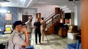 Police identified three thieves in eknath khadse bungalow burglary case