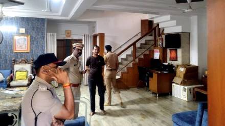 Police identified three thieves in eknath khadse bungalow burglary case Police identified three thieves in eknath khadse bungalow burglary case