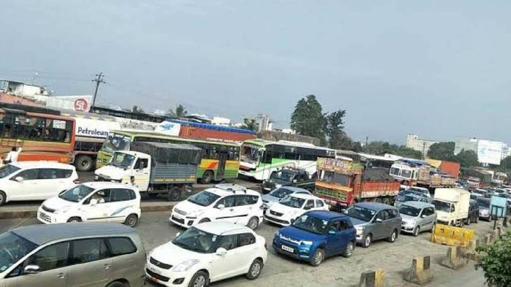 pune Bengaluru national highway traffic jam pune Bengaluru national highway traffic jam