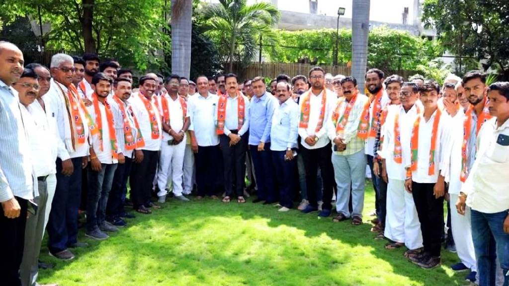 BJP girish mahajan and amol Javale weaken Congress NCP mva in raver taluka