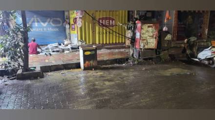 garbage trucks parked near ramnagar garbage trucks parked near ramnagar