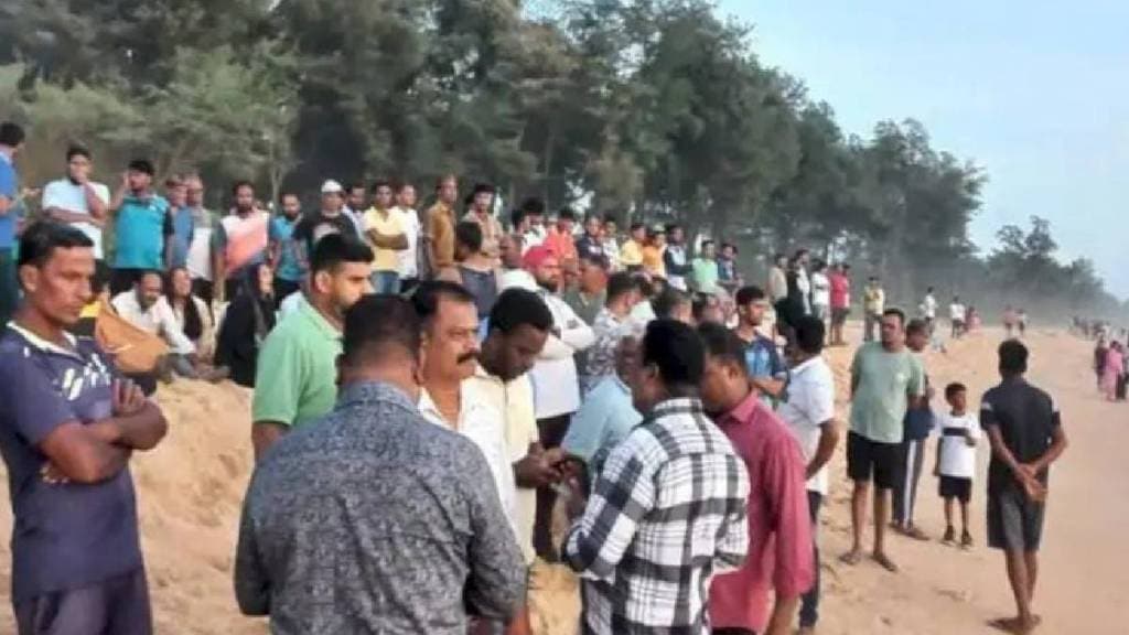 all seven tourists who drowned in shiroda Velagar sea tragedy body found dead all seven tourists who drowned in shiroda Velagar sea tragedy body found dead