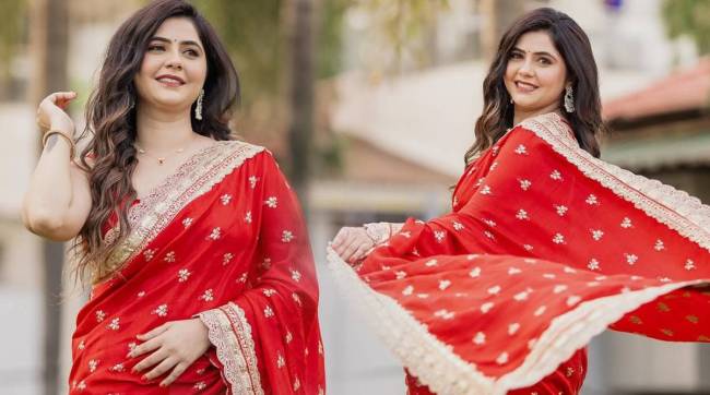 veena jagtap red saree traditional look