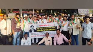 Strong protests in akola over shoe throwing case against Chief Justice of Supreme Court